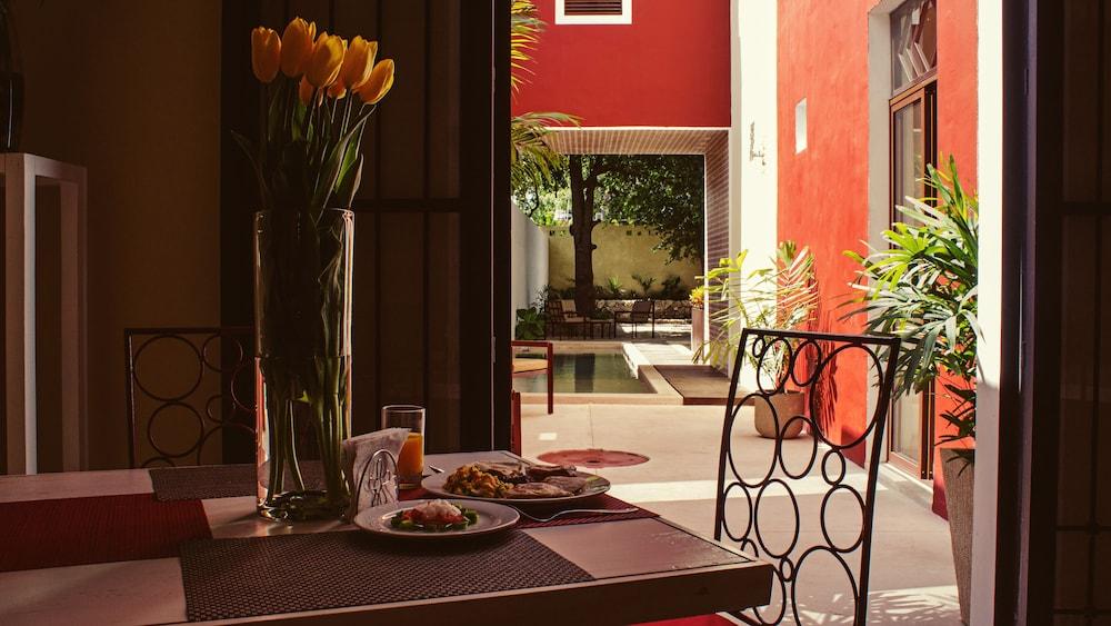 Casa Italia Luxury Guest House - Adults Only Mérida Exterior photo